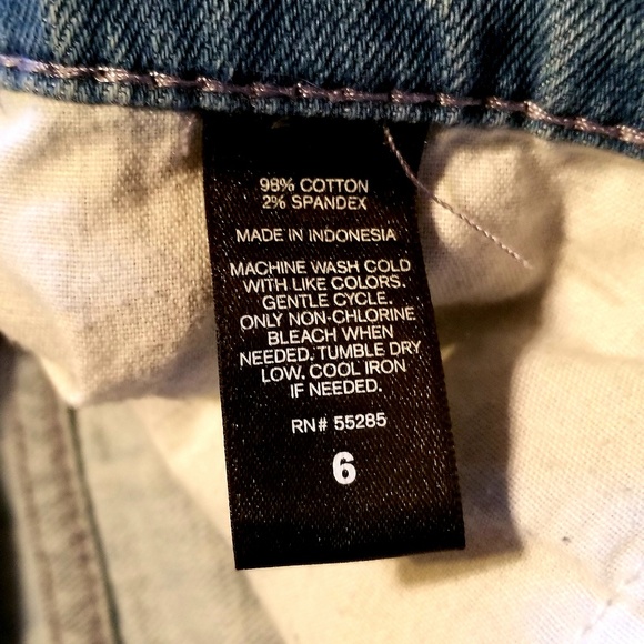 Express Distressed Shorts - Picture 3 of 3